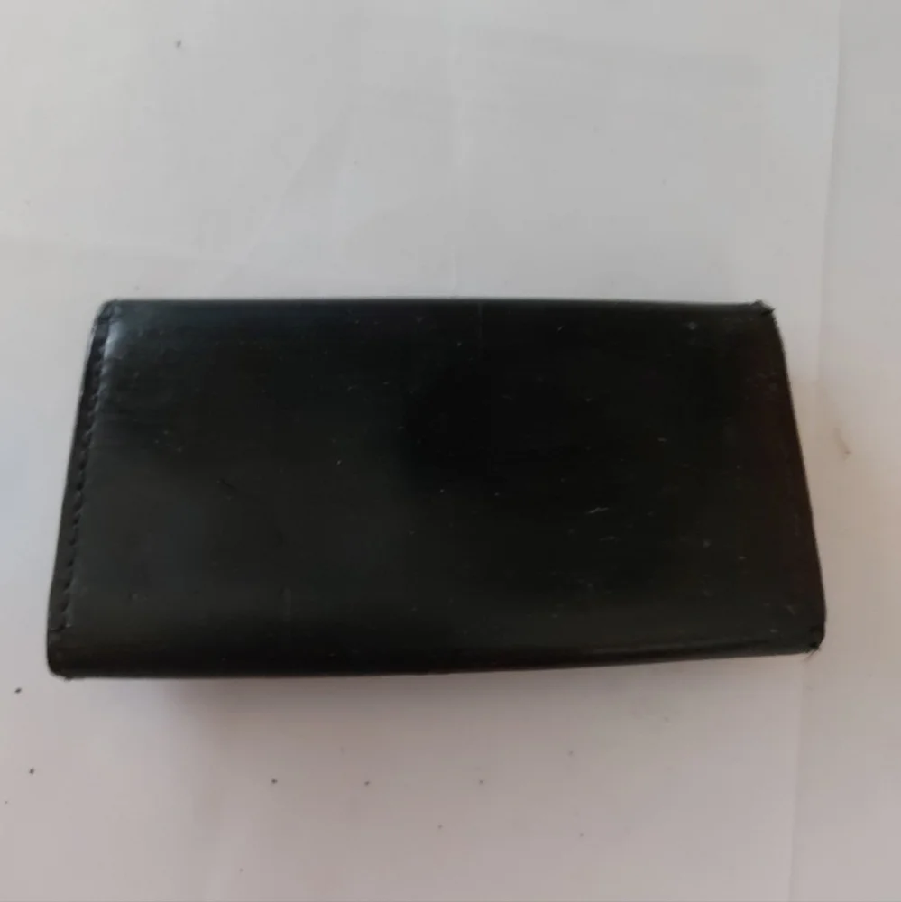 Authentic Vintage Louis Vuitton Vernis Key Holder ❤️